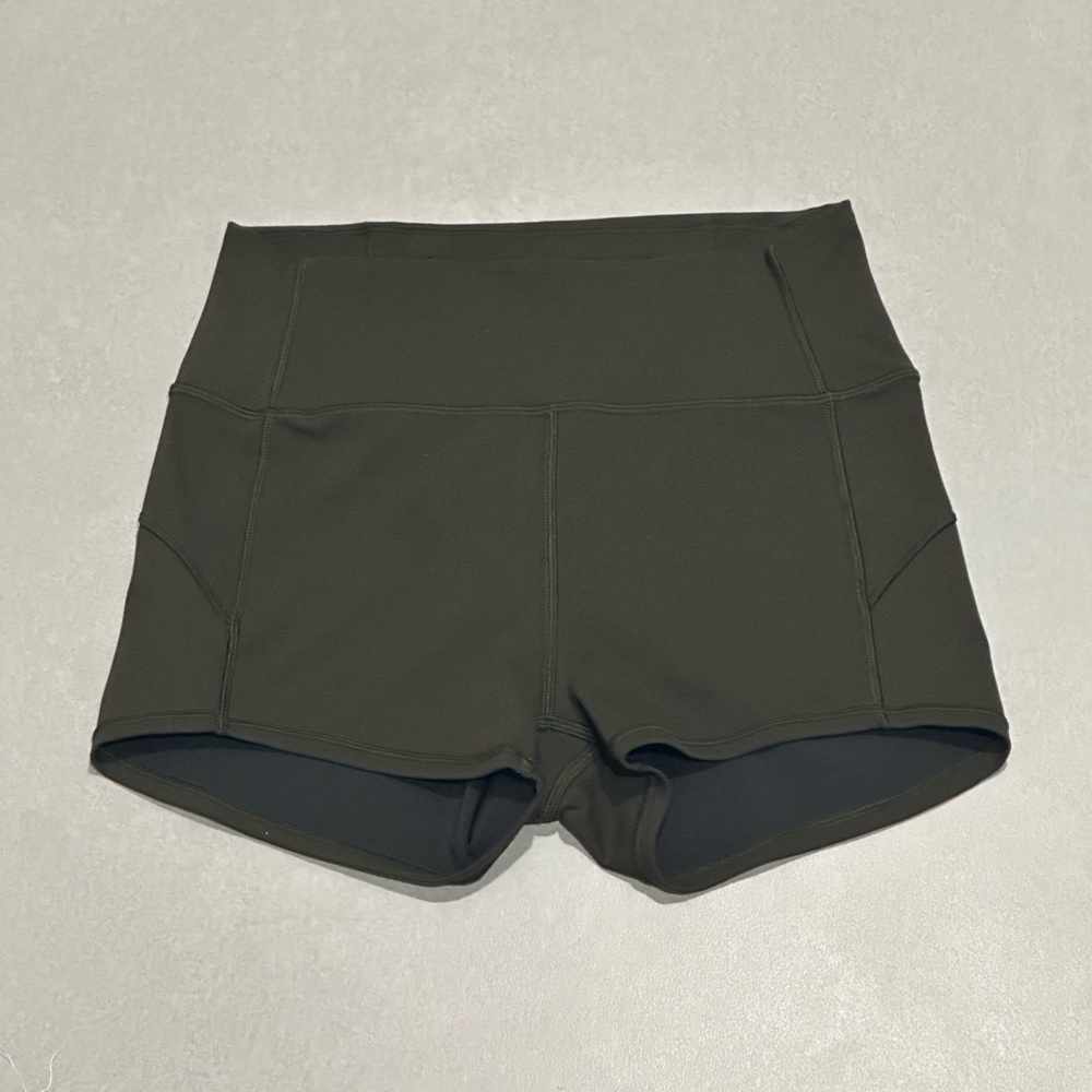 Lululemon Athletica Oliver Green Athletic Shorts Performance Fit Size 6